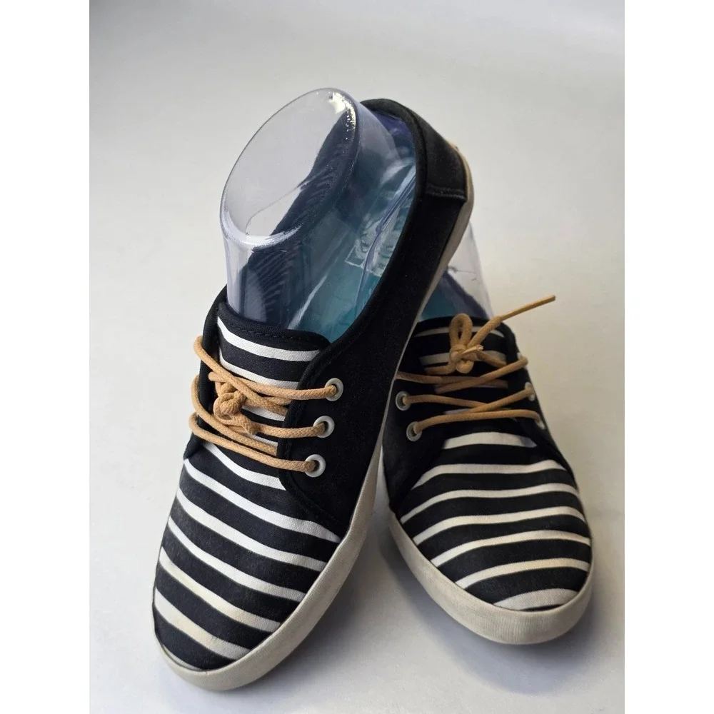 Vans Off The Wall Women's Sneakers Size‎ 7.5 Black White Lace Up Shoes Moccasin